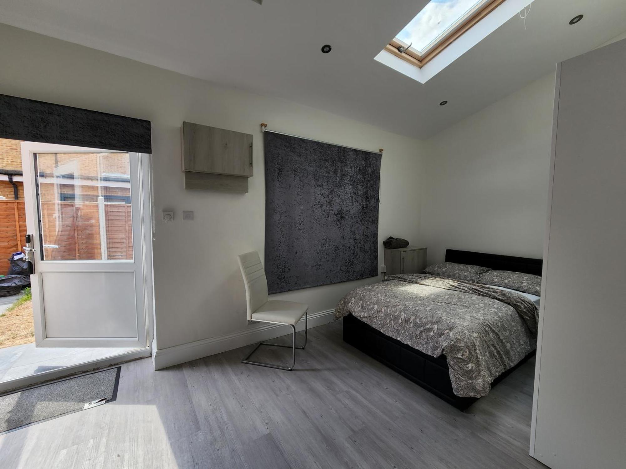 Ilford Town Centre Studio Екстериор снимка